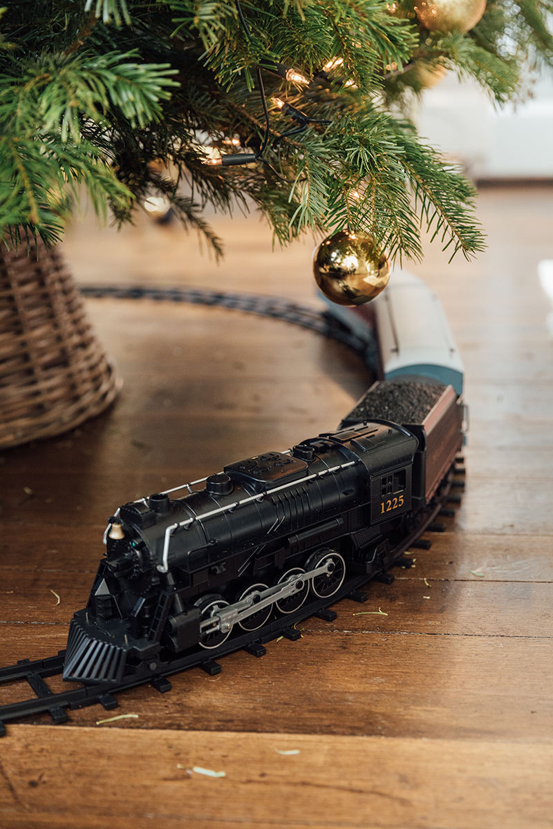 Polar Express Christmas Train Set | Christmas Tree Shoot | The Elgin Avenue Christmas Home Tour 2018