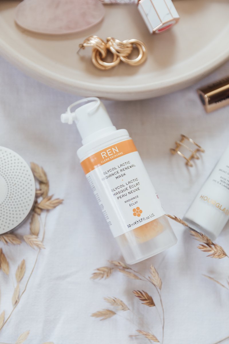 Clean Beauty and Clean Skincare Edit | The Elgin Avenue Blog | Monica Beatrice Blog