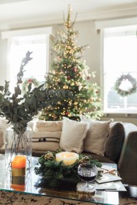 Classic Christmas Home Decor in Natural Colours | The Elgin Avenue Blog